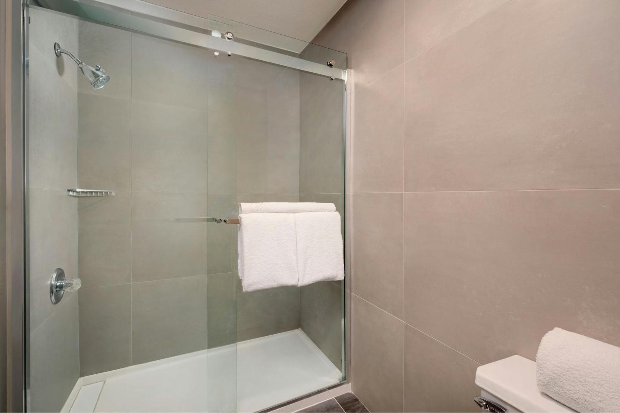 Courtyard By Marriott Indianapolis South Hotel Екстериор снимка