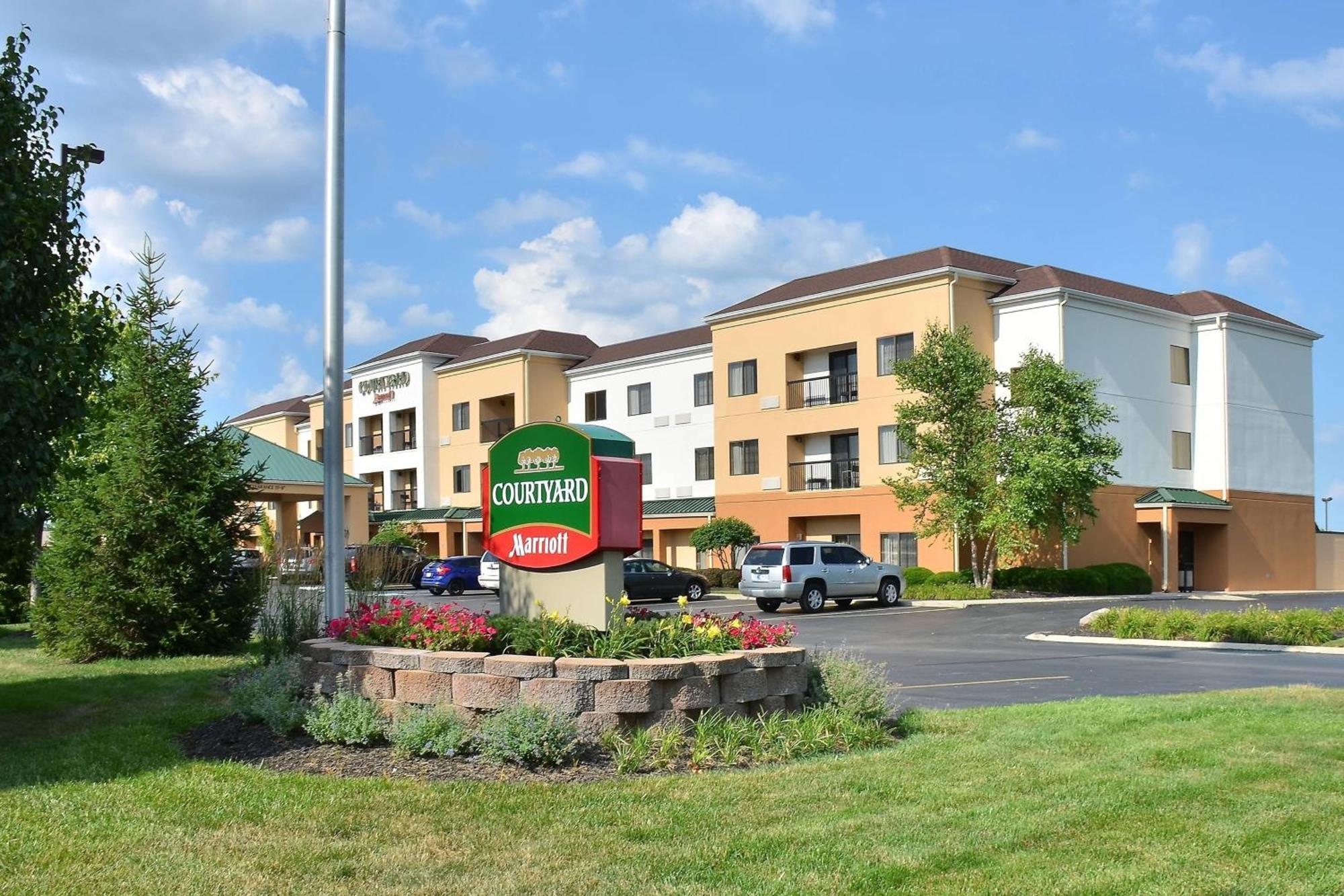 Courtyard By Marriott Indianapolis South Hotel Екстериор снимка