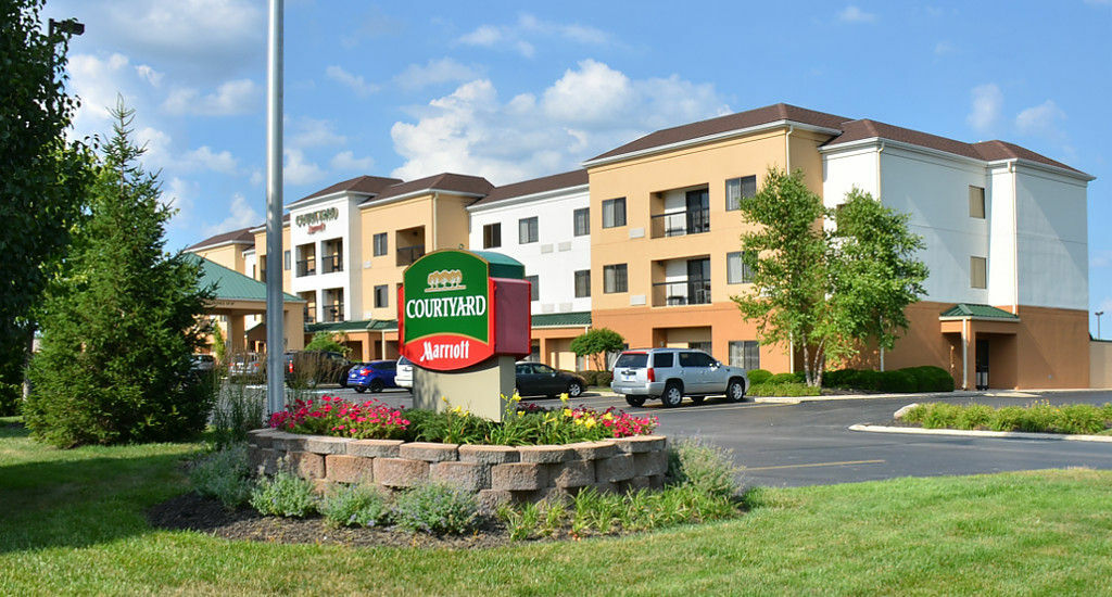Courtyard By Marriott Indianapolis South Hotel Екстериор снимка